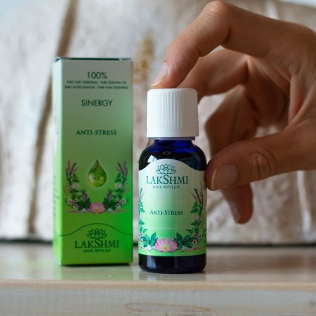 Sinergy Anti-Stress økologisk eterisk olje 30ml LAKSHMI